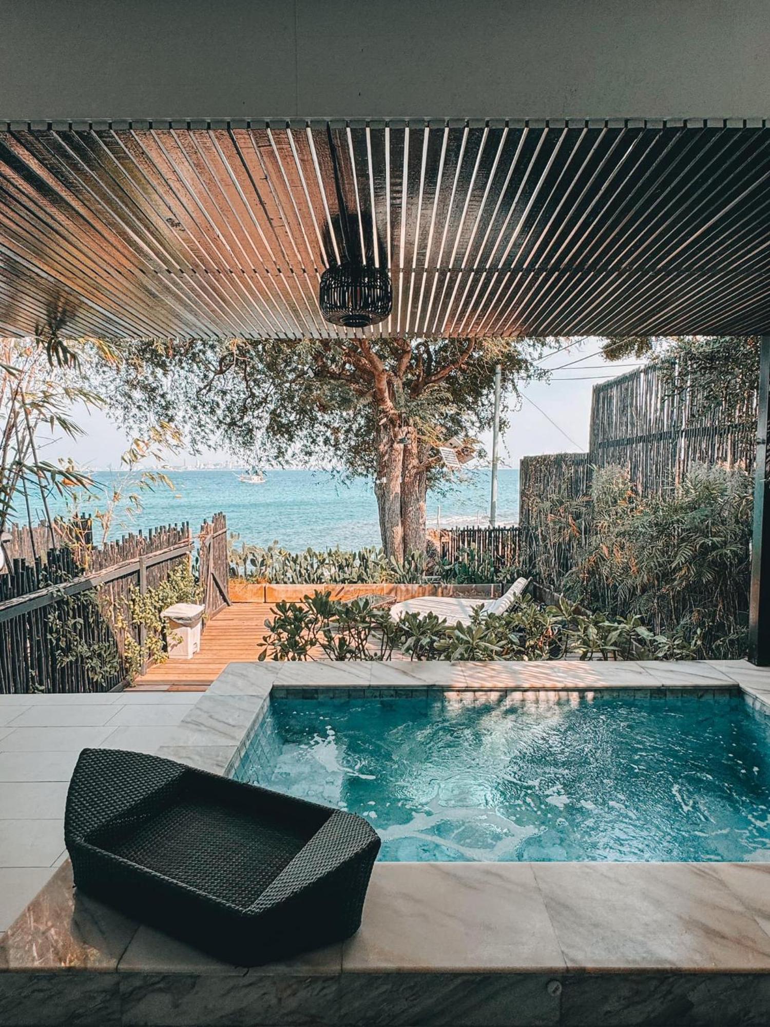 Rocco Villa Ко Ларн Екстериор снимка